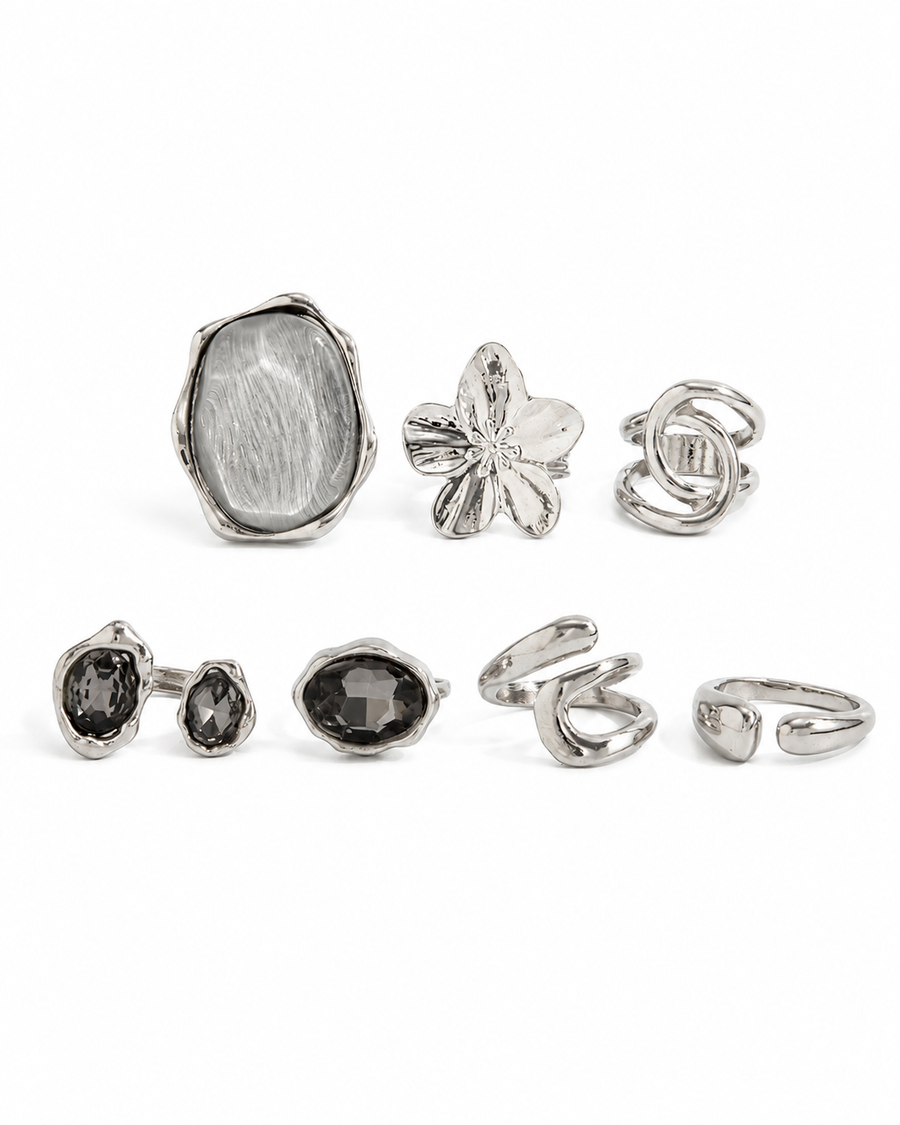 Noir Bloom Ring Series