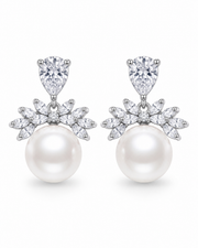 Elara Pearl Drop Earrings
