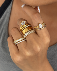 Élan Crystal Ring Series
