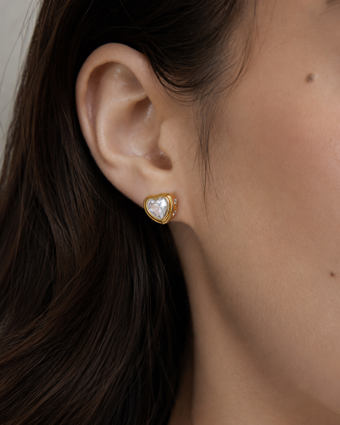 Lumi Crystal Stud Series