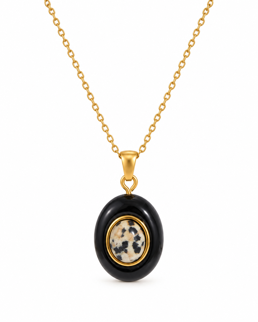 Vespera Vintage Oval Pendant Necklace