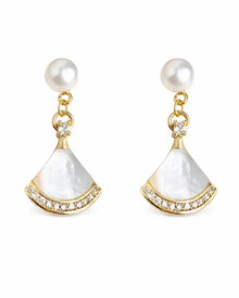 Solène Freshwater Pearl Fan Drop Earrings