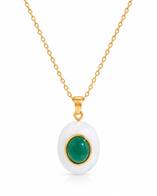 Vespera Vintage Oval Pendant Necklace