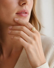 Lemonlight Quartz Ring by ZodiGlow, quartz gold white ring, detail view