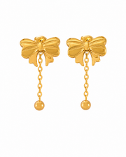Front view of Amelie Bow Jewelry Set by Zodiglow