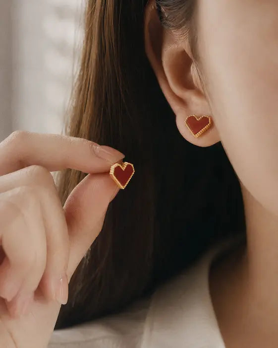 Close-up view of Amorette Heart Jewelry Collection by Zodiglow