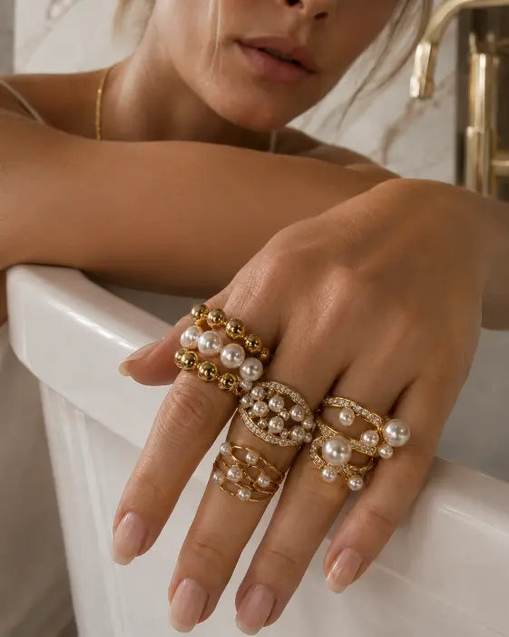 Éclat Pearl Sculptural Ring Collection