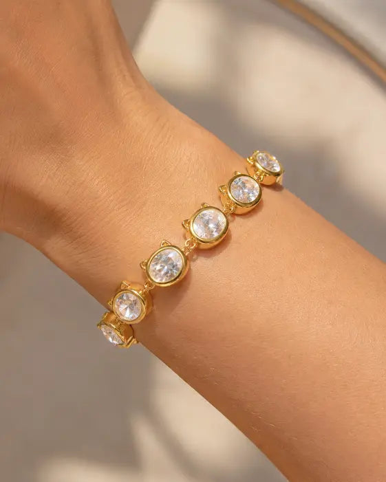 Alternate view of Aurora Oval Gold Bracelet by Zodiglow