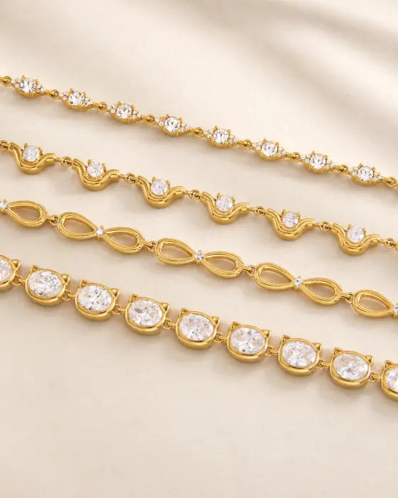 Side view of Endless Link Gold Bracelet by Zodiglow